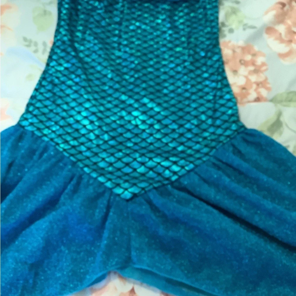 Mermaid 🧜‍♀️ Halloween costume BLFUELYMOST size Med 7/8 blue purple cute
